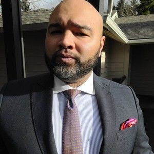 Meet your Posher, Devan